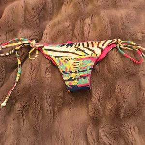 San Lorenzo cheeky bow bottoms